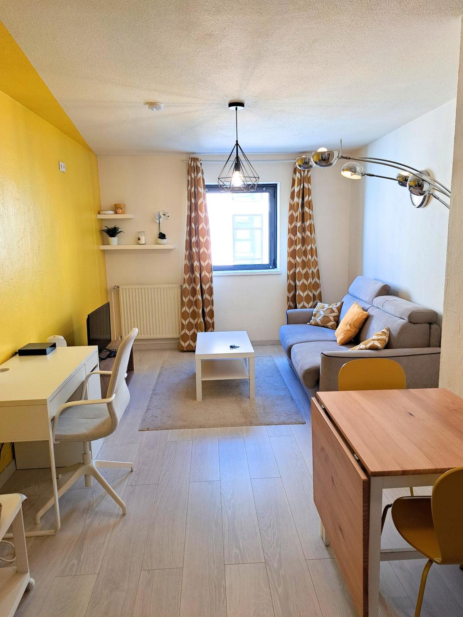 Bel Au Calme Avec Parking Appartement